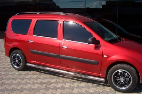 Бічні труби (2 шт., нерж.) 70 мм, з пластиковими вставками для Lada Largus 2012- рр — Lada Largus 2012- гг. DianaParts