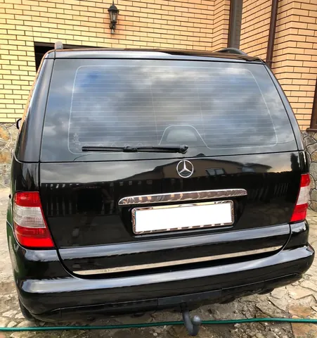 Накладка над номером (нерж) OmsaLine - Італійська нержавійка для Mercedes ML W163 1997-2005 рр — Mercedes ML W163 1997-2005 гг. DianaParts