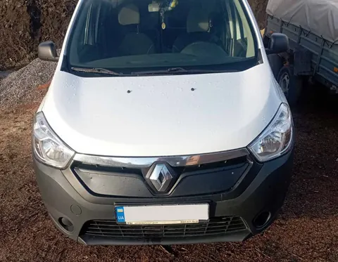 Зимова решітка (2013-2017) матова для Renault Dokker рр — Renault Dokker 2013-2022 гг. DianaParts