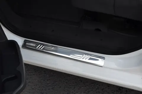 Накладки на пороги Omsa (2 шт., нерж.) для Citroen C-1 2005-2014 рр — Citroen C-1 2005-2014 гг. DianaParts