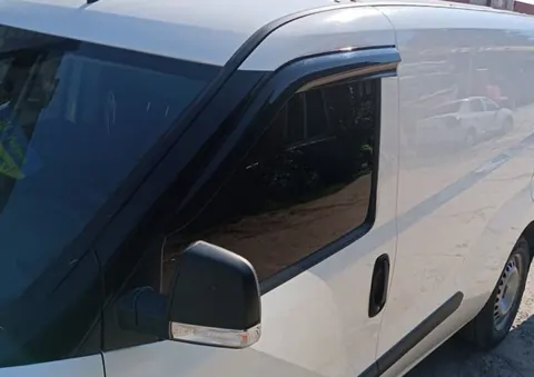 Вітровики (2 шт., Sunplex Sport) для Fiat Doblo II 2010-2022 рр — Fiat Doblo II 2010-2022 гг. DianaParts
