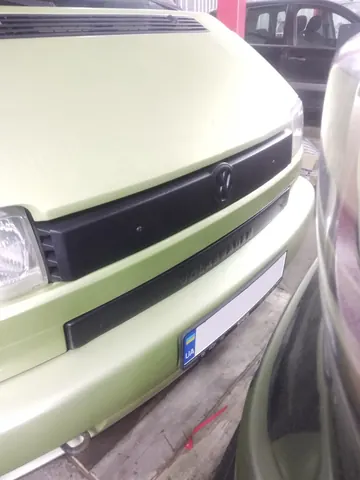 Зимова верхня накладка на решітку Матова на пряму морду для Volkswagen T4 Caravelle/Multivan 1990-2003 рр — Volkswagen T4 Caravelle/Multivan 1990–2003 гг. DianaParts