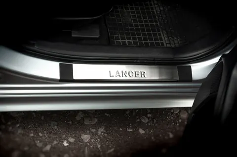Накладки на пороги (OMSA, 4 шт, нерж) для Mitsubishi Lancer X 2008- рр — Mitsubishi Lancer X 2008- гг. DianaParts