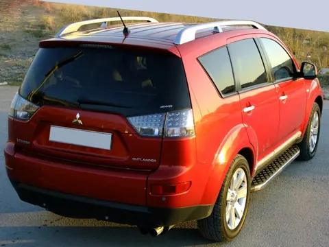 Бокові пороги BlackLine (2 шт, алюміній) для Peugeot 4007 2007-2013 рр — Peugeot 4007 2007-2013 гг. DianaParts