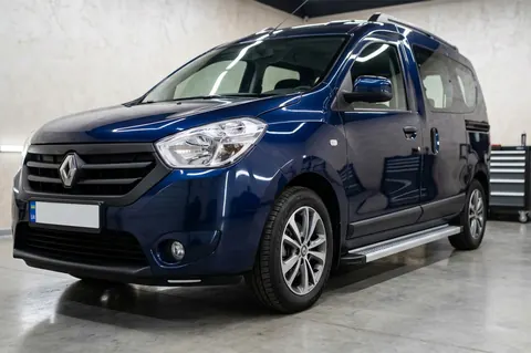 Бокові пороги Maya V2 (2 шт., алюміній) для Dacia Dokker 2013-2022 рр — Dacia Dokker 2013-2022 гг. DianaParts
