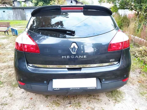 Кромка багажника (HB, нерж.) для Renault Megane III 2009-2016 рр — Renault Megane III 2009-2016 гг. DianaParts
