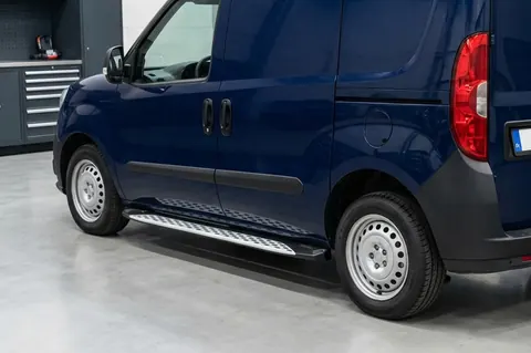 Бокові пороги Shining V1 (2 шт., Алюміній) для Opel Combo 2012-2018 рр — Opel Combo 2012-2018 гг. DianaParts