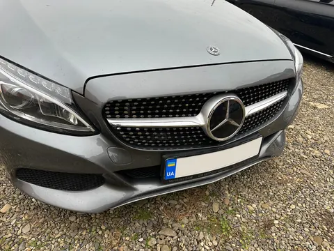 Передня решітка Diamond Silver (для Avantgarde/AMG-Line/C43 AMG) 2014-2018, з камерою для Mercedes C-сlass W205 рр — Mercedes C-сlass W205 2014-2021 гг. DianaParts