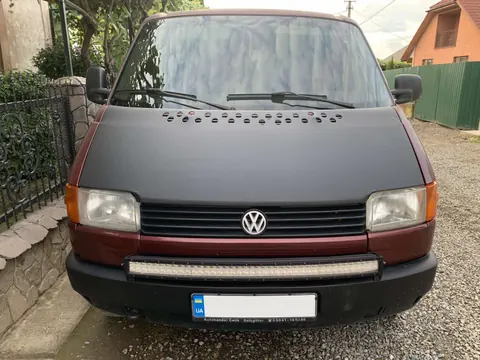 Чохол капота на прямий капот (кожазаменитель) для Volkswagen T4 Caravelle/Multivan 1990-2003 рр — Volkswagen T4 Caravelle/Multivan 1990–2003 гг. DianaParts