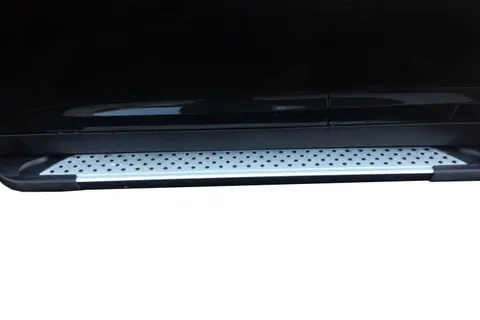 Бокові пороги Allmond Grey (2 шт., алюм.) для Kia Sportage 2010-2015 рр — Kia Sportage 2010-2015 гг. DianaParts