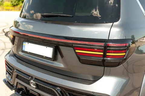 Задні LED ліхтарі 2022-2026 (Nismo) для Nissan Patrol Y62 рр — Nissan Patrol Y62 2010-2024 гг. DianaParts