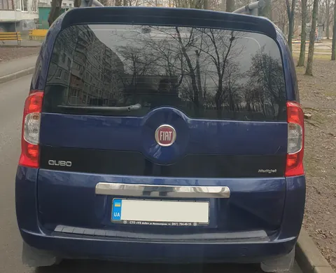 Накладка над номером (нерж.) Carmos - Турецька сталь для Fiat Fiorino/Qubo 2008-2024 рр — Fiat Fiorino/Qubo 2008-2024 гг. DianaParts