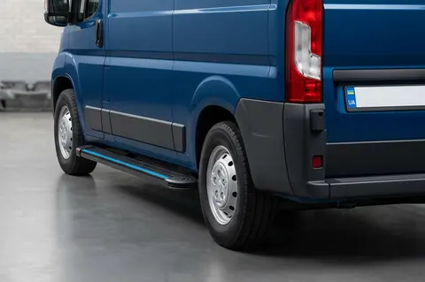 Бокові пороги Maya Blue (2 шт., алюміній) Коротка база для Opel Movano 2021- рр — Opel Movano 2021- гг. DianaParts
