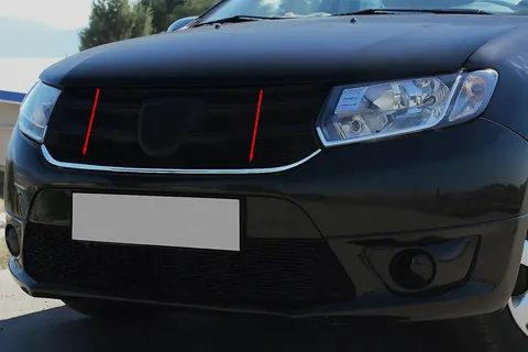 Накладка під решітку (1 шт., нерж.) для Dacia Logan MCV 2013-2020 рр — Dacia Logan MCV 2013-2020 гг. DianaParts