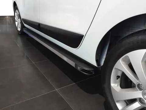 Бокові пороги Maya V1 (2 шт., алюміній) для Renault Lodgy 2013-2022 рр — Renault Lodgy 2013-2022 гг. DianaParts