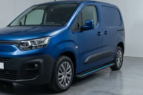 Бокові пороги Maya Blue (2 шт., алюміній) Коротка база для Fiat Doblo III 2023- рр — Fiat Doblo III 2023- гг. DianaParts