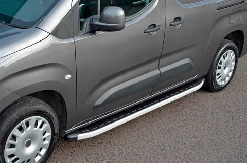 Бокові пороги Fullmond (2 шт., алюміній) Коротка база для Citroen Berlingo/Multispace 2018- рр — Citroen Berlingo/Multispace 2018- гг. DianaParts