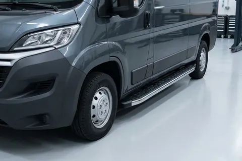 Бокові пороги BlackLine (2 шт., алюміній) Коротка база для Peugeot Boxer 2006-2025 рр — Peugeot Boxer 2006-2025 гг. DianaParts