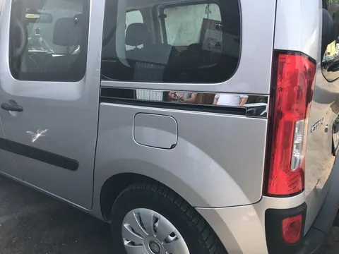 Молдинг зсувних дверей (2 шт, нерж) для Mercedes Citan 2013-2021 рр — Mercedes Citan 2013-2021 гг. DianaParts