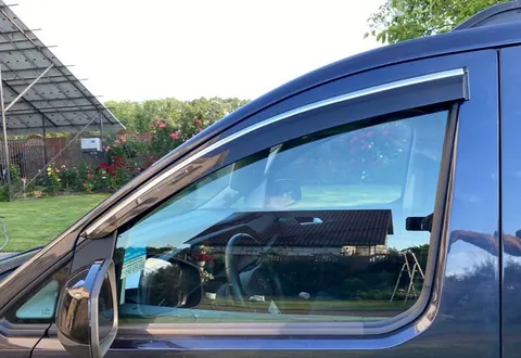 Вітровики з хромованим молдингом (2 шт., Sunplex Chrome) для Volkswagen Caddy 2020- рр — Volkswagen Caddy 2020- гг. DianaParts