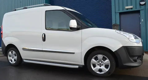 Молдинг дверний (4 шт, нерж) Carmos - Турецька сталь для Opel Combo 2012-2018 рр — Opel Combo 2012-2018 гг. DianaParts
