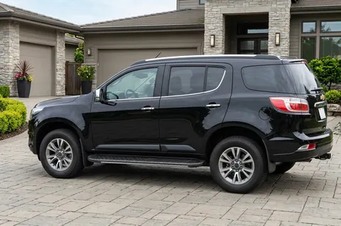 Бокові пороги Bosphorus Grey (2 шт., Алюміній) для Chevrolet Trailblazer 2012-2019 рр — Chevrolet Trailblazer 2012-2019 гг. DianaParts