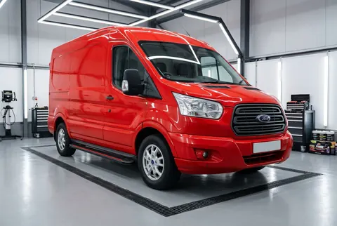 Бокові пороги Maya Red (2 шт., алюміній) L1 (Regular) для Ford Transit 2014- рр — Ford Transit 2014- гг. DianaParts