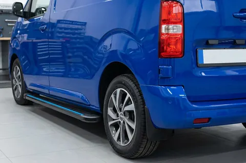 Бокові пороги Maya Blue (2 шт., алюміній) XS – Коротка база для Opel Vivaro 2019- рр — Opel Vivaro 2019- гг. DianaParts