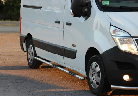 Бічні труби BB002 (2 шт., нерж.) Довга база для Nissan NV400 2010-2024 рр — Nissan NV400 2010-2024 гг. DianaParts