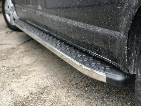 Бокові пороги BlackLine (2 шт, алюміній) Довга база для Volkswagen T5 Transporter 2003-2010 рр — Volkswagen T5 Transporter 2003-2010 гг. DianaParts