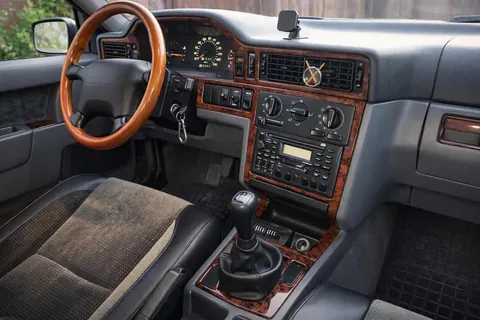 Накладки на панель (1993-1997) чорний рояль для Volvo 850 рр — Volvo 850 1991-1997 гг. DianaParts