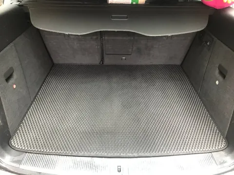 Килимок багажника V1 (EVA, чорний) для Volkswagen Touareg 2010-2018 рр — Volkswagen Touareg 2010-2018 гг. DianaParts