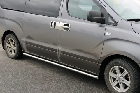 Бічні труби BB001 (2 шт., нерж.) 60 мм для Hyundai H300, H1, Starex 2008-2020 рр — Hyundai H300, H1, Starex 2008-2020 гг. DianaParts