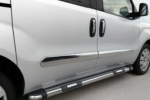 Молдинг дверний (4 шт., нерж.) Carmos - турецька сталь для Fiat Doblo II 2010-2022 рр — Fiat Doblo II 2010-2022 гг. DianaParts