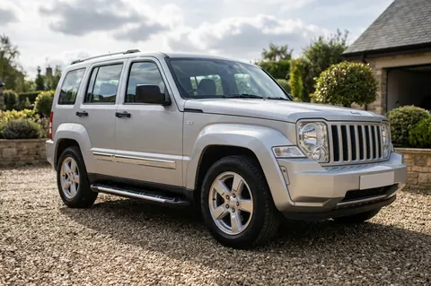 Бокові пороги Sunrise (2 шт., Алюміній) для Jeep Cherokee/Liberty 2007-2013 рр — Jeep Cherokee/Liberty 2007-2013 гг. DianaParts