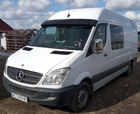 Козирок на лобове скло на рамі V2 (чорний глянець, 5мм) для Mercedes Sprinter W906 2006-2018 рр — Mercedes Sprinter W906 2006–2018 гг. DianaParts