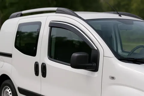 Вітровики з хромованим молдингом Niken Luxury (2021-2026, 2 шт) для Fiat Fiorino/Qubo рр — Fiat Fiorino/Qubo 2008-2024 гг. DianaParts
