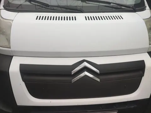 Зимова решітка (2006-2014) Глянцева для Citroen Jumper рр — Citroen Jumper 2007-2025 гг. DianaParts