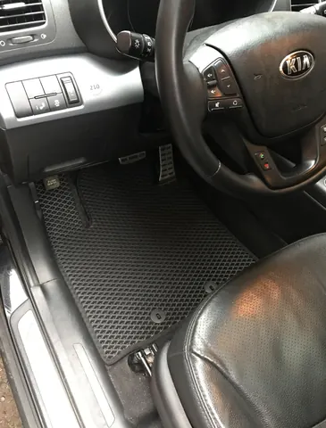 Килимки 2009-2012 (EVA, чорні) для Kia Sorento II XM рр — Kia Sorento II XM 2009-2014 гг. DianaParts