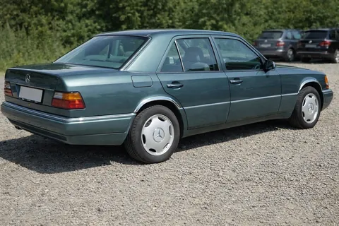 Накладки на арки 1989-1995 (4 шт, нерж) для Mercedes E-сlass W124 рр — Mercedes E-сlass W124 1984–1997 гг. DianaParts
