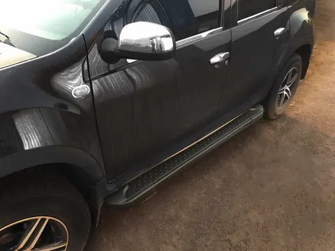 Бокові пороги Allmond Black (2 шт., Алюміній) для Dacia Duster 2008-2018 рр — Dacia Duster 2008-2018 гг. DianaParts