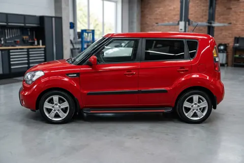 Бокові пороги Maya Red (2 шт., алюміній) для Kia Soul I 2008-2013 рр — Kia Soul I 2008-2013 гг. DianaParts
