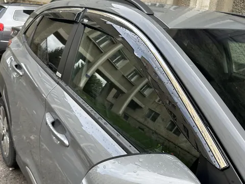 Вітровики з хромованим молдингом (4 шт, Niken) для Hyundai Kona 2023- рр — Hyundai Kona 2023- гг. DianaParts
