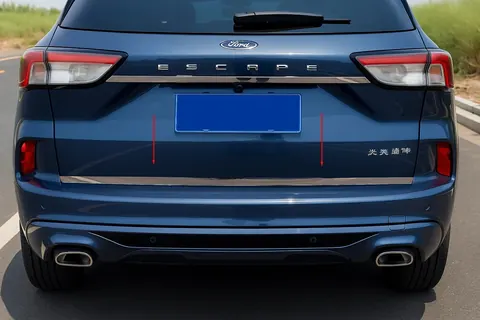 Кромка багажника (нерж.) Carmos - Турецька сталь для Ford Kuga/Escape 2019- рр — Ford Kuga/Escape 2019- гг. DianaParts