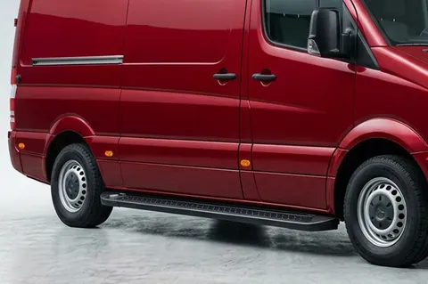 Бокові пороги Allmond Black (2 шт., алюміній) Середня база для Volkswagen Crafter 2006-2016 рр — Volkswagen Crafter 2006-2016 гг. DianaParts