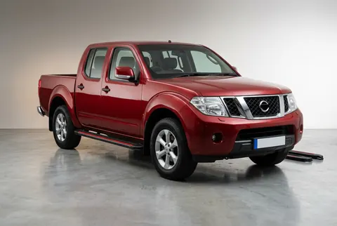 Бокові пороги Maya Red (2 шт., алюміній) для Nissan Navara 2006-2015 рр — Nissan Navara 2006-2015 гг. DianaParts