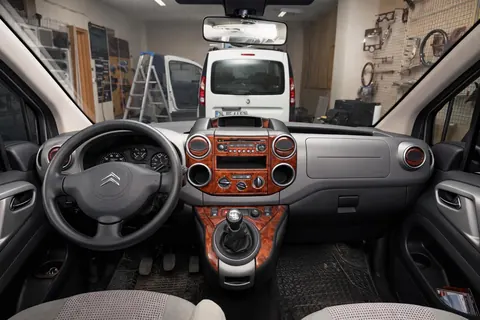 Автотюнінг салону (кольори в асортименті) Алюміній для Peugeot Partner Tepee 2008-2018 рр — Peugeot Partner Tepee 2008-2018 гг. DianaParts