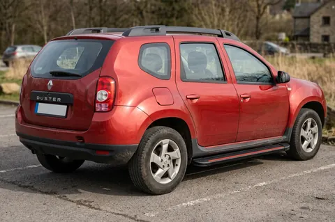 Бокові пороги Maya Red (2 шт., алюміній) для Dacia Duster 2008-2018 рр — Dacia Duster 2008-2018 гг. DianaParts