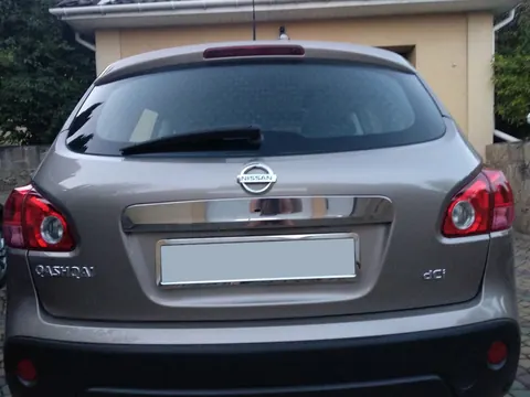Накладка над номером (нерж.) Без кнопки, Carmos - Турецька сталь для Nissan Qashqai 2007-2010 рр — Nissan Qashqai 2007-2010 гг. DianaParts