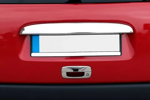 Накладка над номером (1996-2002, 1 дв, нерж) для Peugeot Partner рр — Peugeot Partner 1996-2008 гг. DianaParts